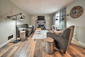 House (2 Bedrooms) | Interior
