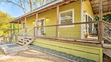 Căn hộ (0 Bedroom) | Mặt tiền nơi lưu trú