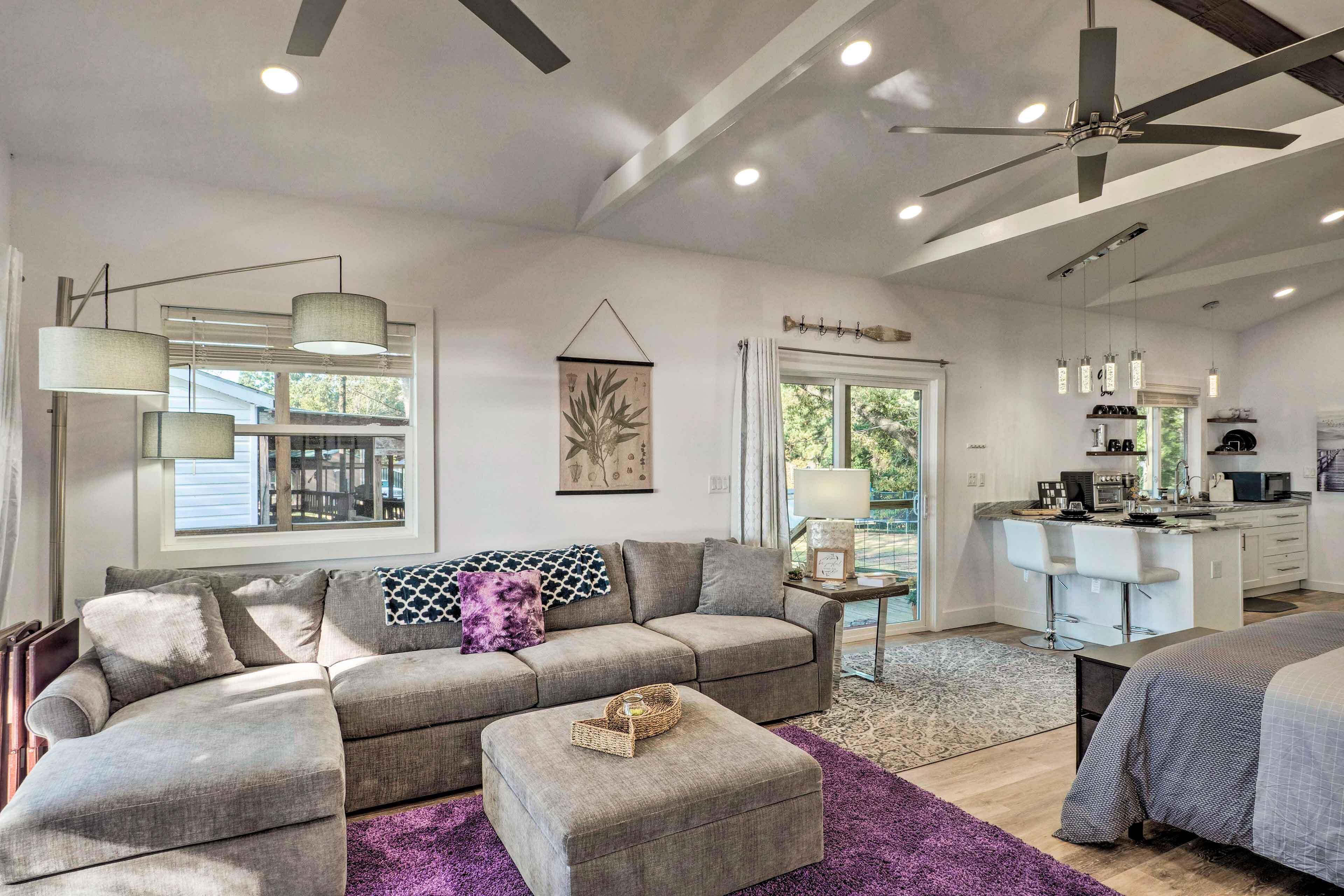 Apartment (0 Bedroom) | Interior