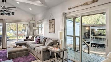 Apartment (0 Bedroom) | Interior