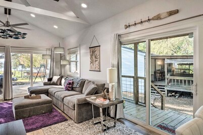 Lovely Toledo Bend Studio w/ Scenic Views!