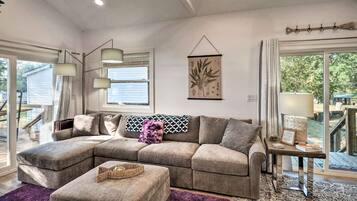 Apartment (0 Bedroom) | Interior