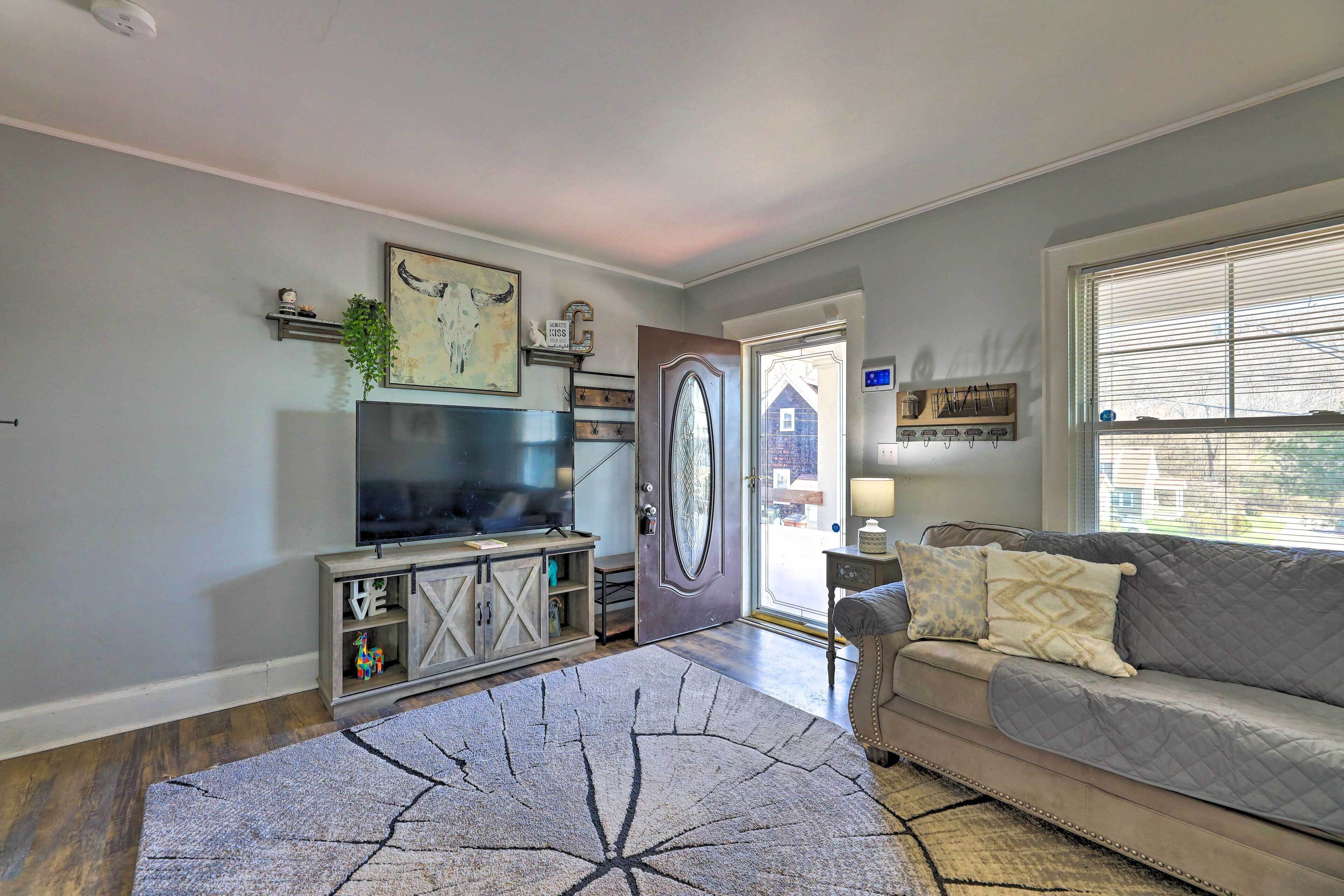 House (2 Bedrooms) | Interior