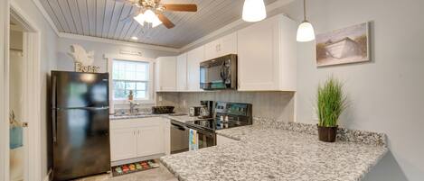 Apartment (0 Bedroom) | Interior