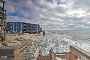 Apartment (1 Bedroom) | Interior - Oceanfront Condo w/ Views in North Topsail Beach! (Sneads Ferry)