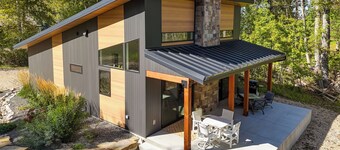 Rock Creek Retreat: Creekside Cabin Near Red Lodge