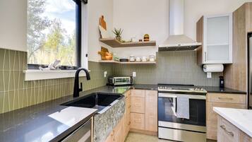 Casa (2 Bedrooms) | Interior