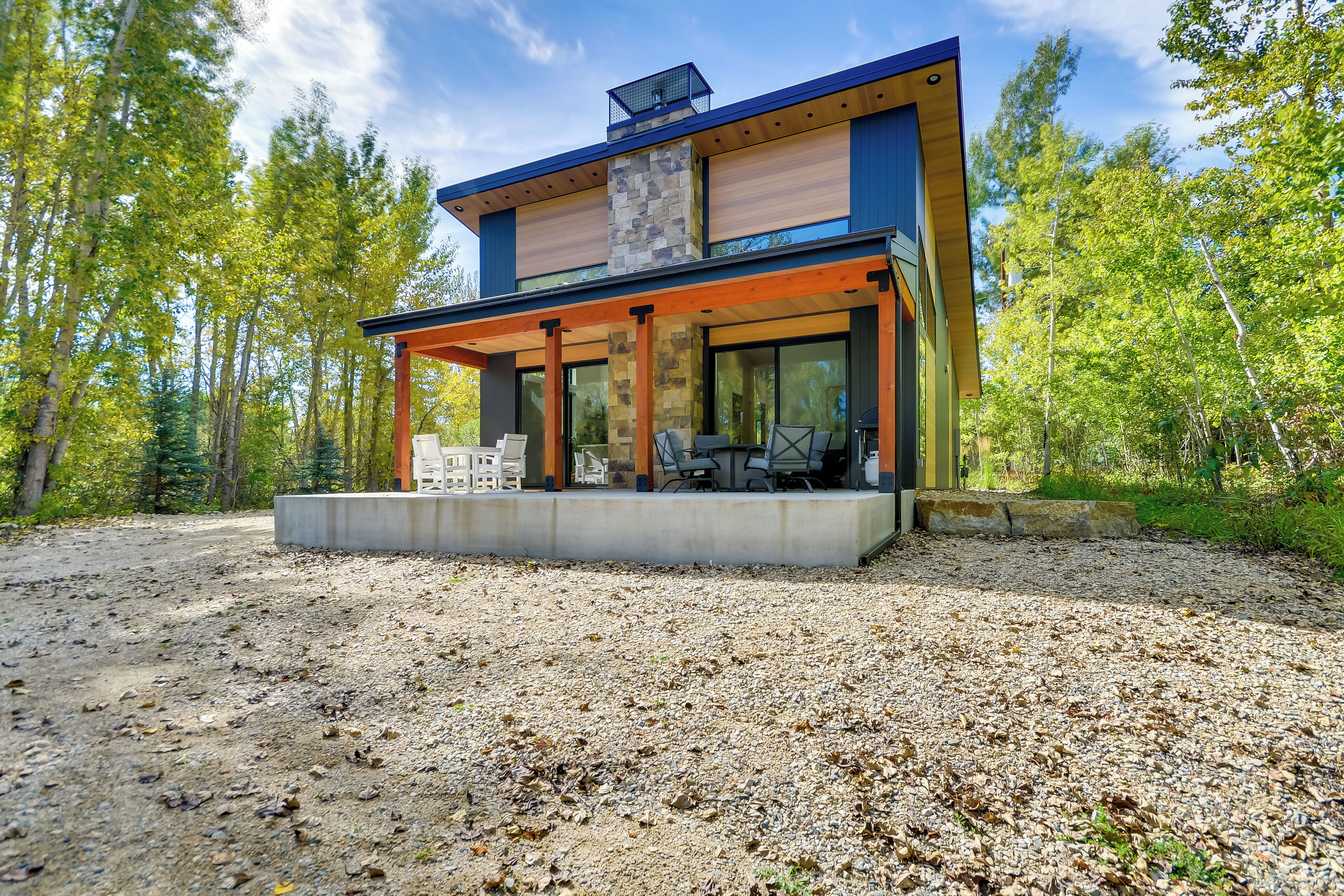 Rock Creek Retreat: Creekside Cabin Near Red Lodge