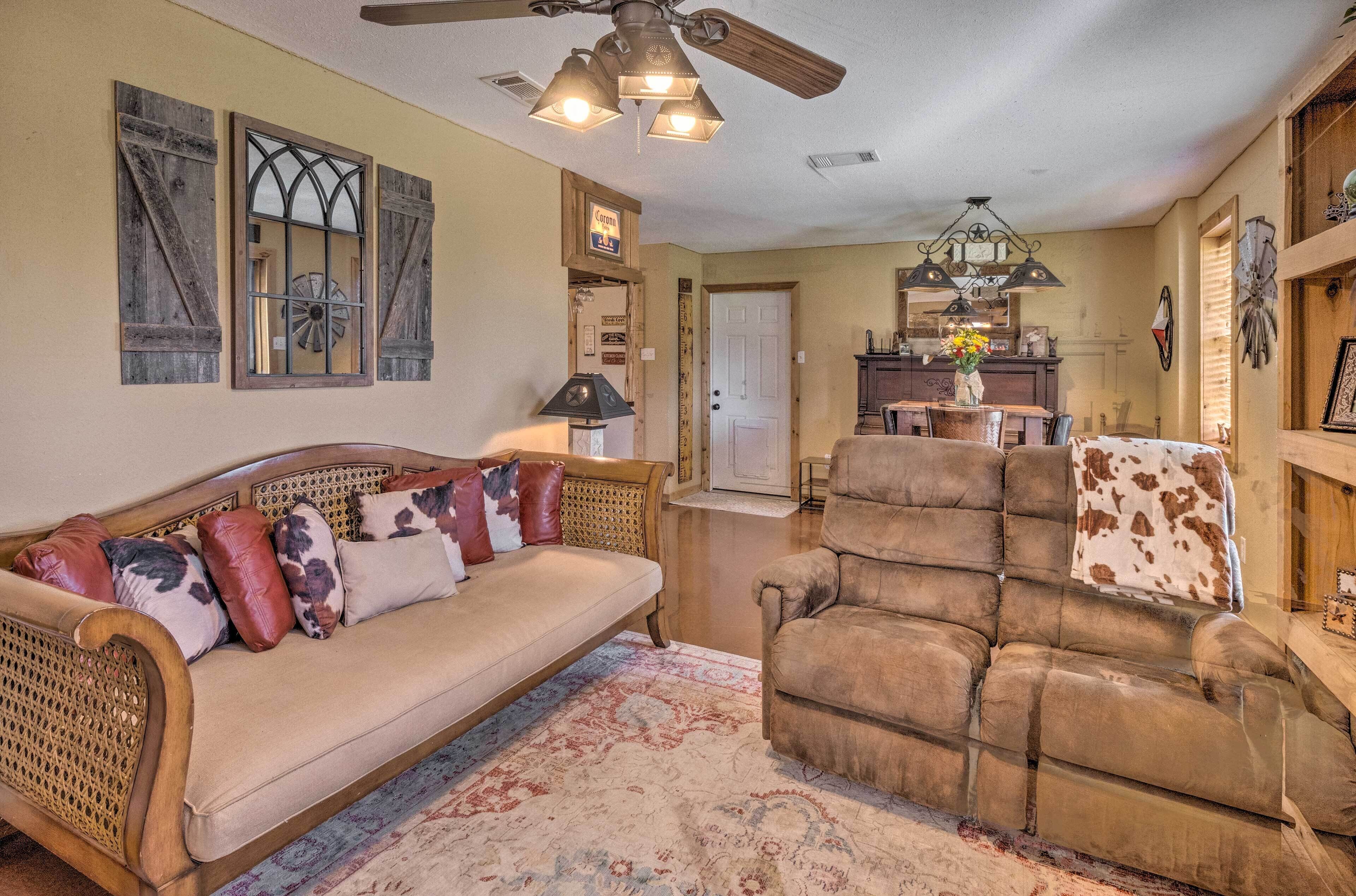 Quaint Texas Home < 2 Mi to Lake Georgetown!