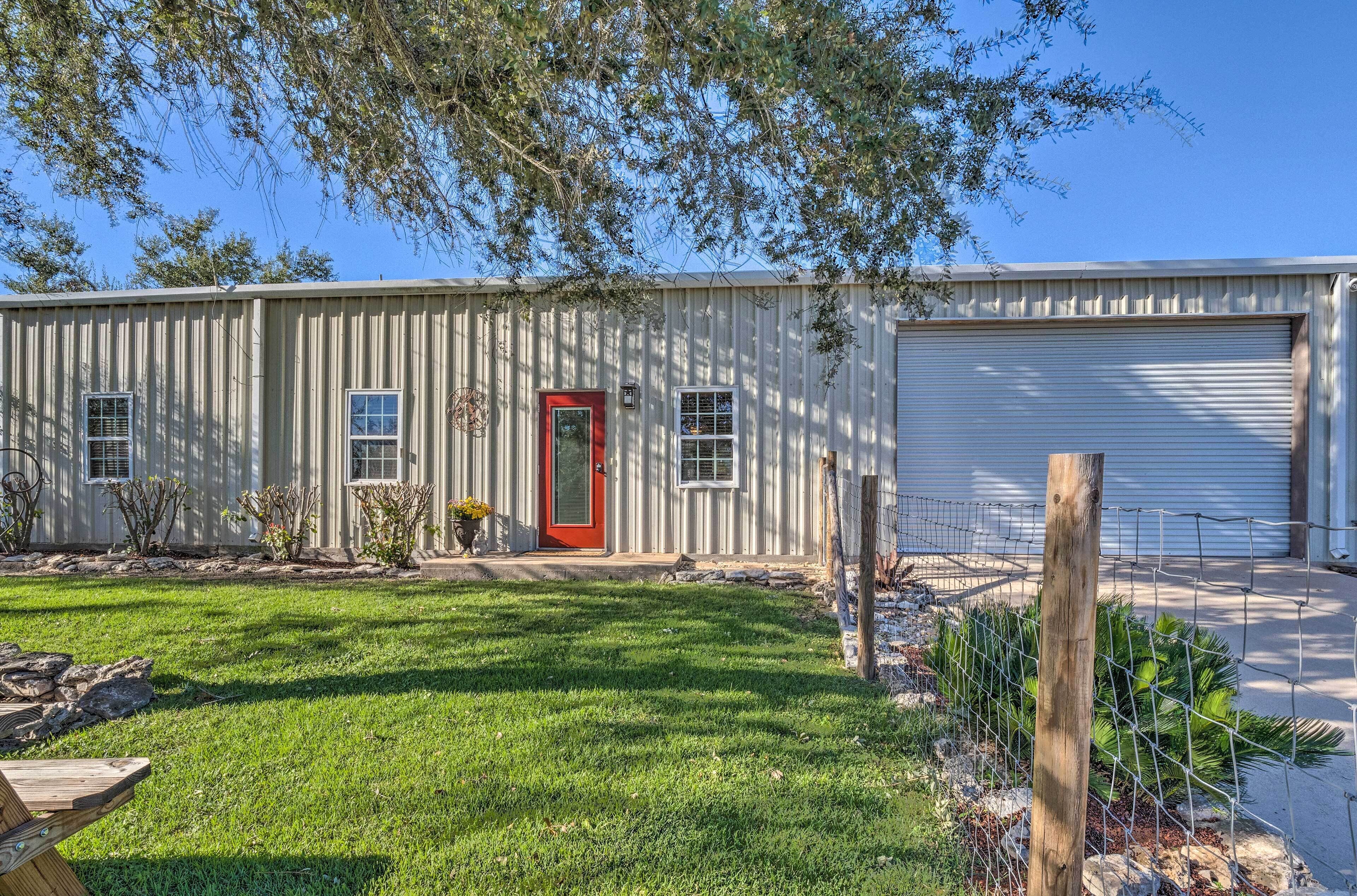 Quaint Texas Home < 2 Mi to Lake Georgetown!