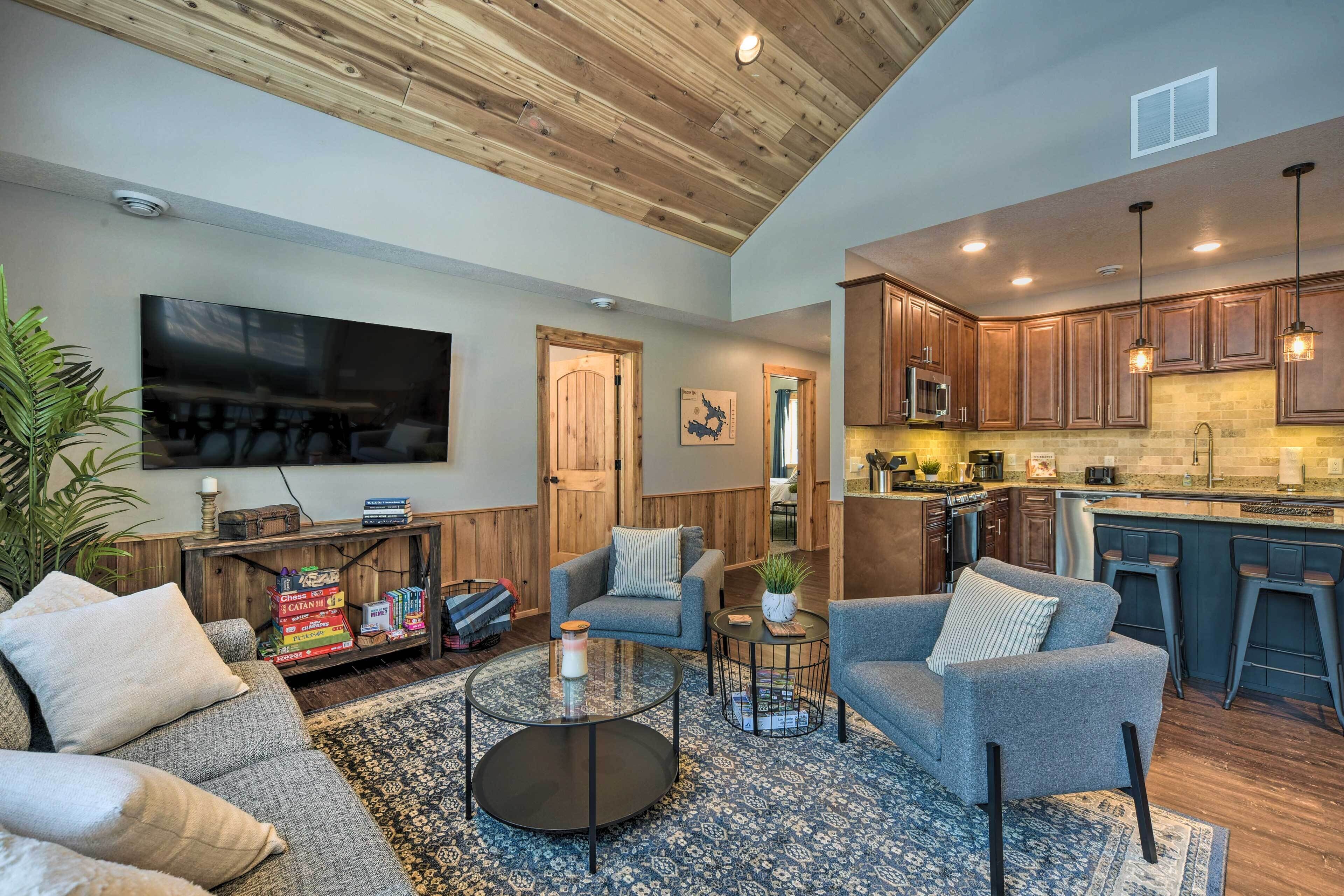 Lake Nelson Home w/ Dock & Fire Pit!