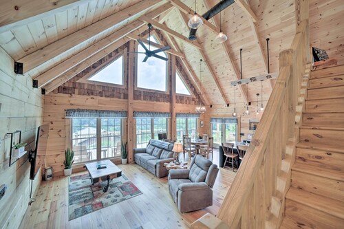 Luxe Log Cabin w/ Modern Finishes & Mtn Views