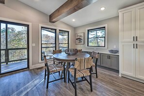 House (4 Bedrooms) | Interior - Hike, Bike & Unwind: Bella Vista Family Home! (Bella Vista)