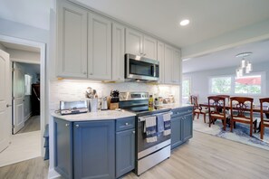 單棟房屋 (3 Bedrooms) | 內部