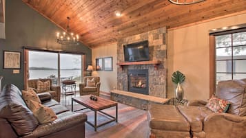 House (3 Bedrooms) | Front of property