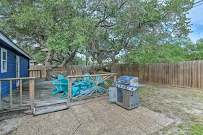 House (3 Bedrooms) | Interior - Pet-friendly Rockport Home ~ 4 Mi to Beach! (Rockport)