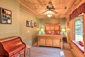House (4 Bedrooms) | Interior