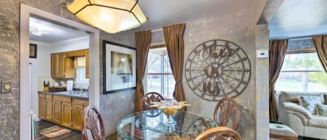 House (2 Bedrooms) | Interior