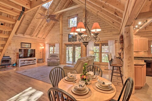 'serenity Woods' Cabin w/ Hot Tub & Fire Pit