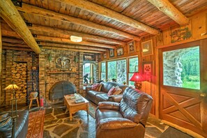 House (3 Bedrooms) | Interior - 'sasquatch Inn' Retreat Near Fishing & Hunting! (Wise River)