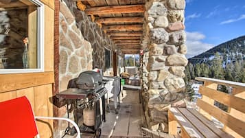 House (3 Bedrooms) | Front of property