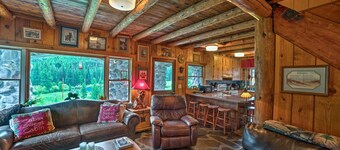 'sasquatch Inn' Retreat Near Fishing & Hunting!