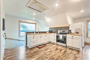 Microwave, oven, stovetop, coffee grinder