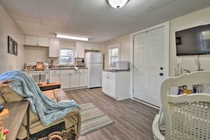 Apartment (1 Bedroom) | Interior