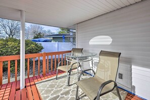Cottage (3 Bedrooms) | Interior - Quiet Commack Cottage w/ Pool, 8 Mi to Beach! (Commack)