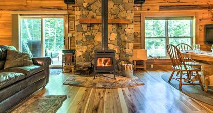 Lyndhurst Cabin on Farm w/ Pond & Stocked Stream!