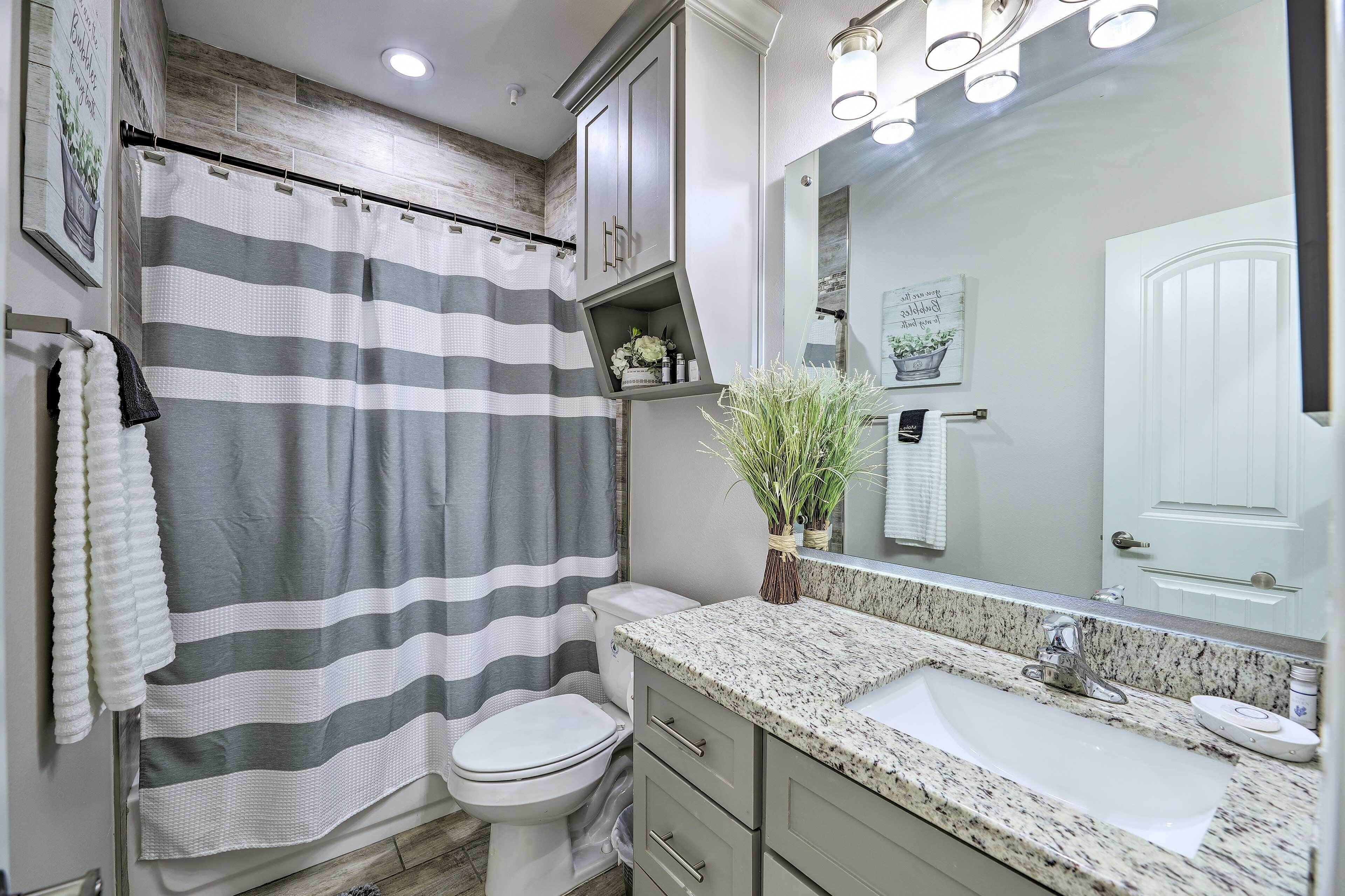 Sleek Edinburg Home Near Shopping & Hiking!