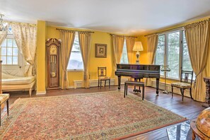 Villa (6 Bedrooms) | Interior