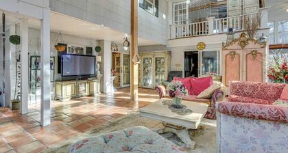 1 Mi to Lake Wallenpaupack: Spacious Poconos Villa