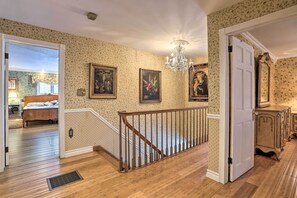 Villa (6 Bedrooms) | Interior