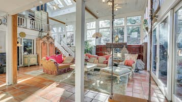 Vila (6 Bedrooms) | Interior