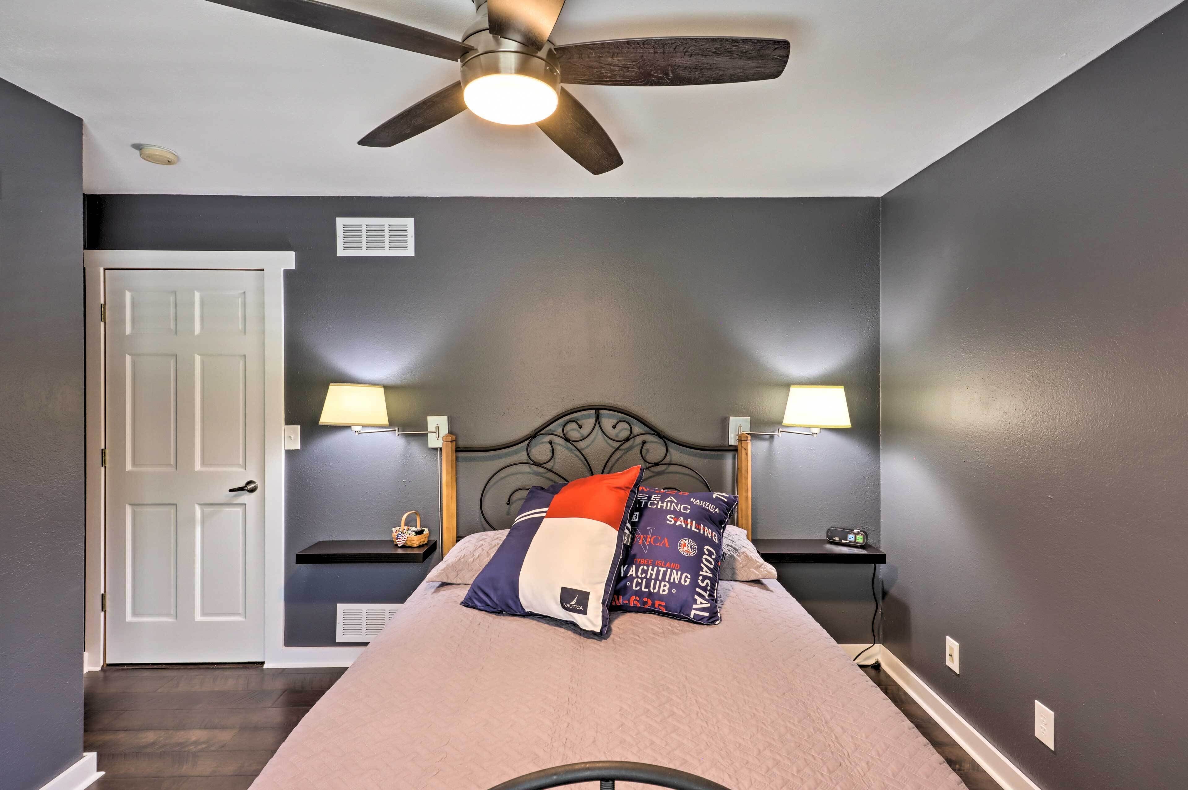 Step-free Pewaukee Home < 1 Mi From Lakes!