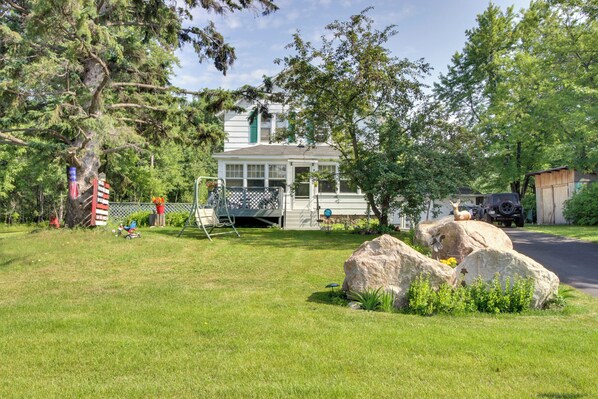 Apartment (2 Bedrooms) | Interior - Rural Minnesota Apartment w/ Fire Pit (Chisholm)