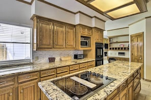 House (5 Bedrooms) | Interior - Spacious Houston Getaway ~ 23 Mi to Downtown! (Houston)