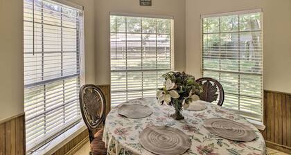 Spacious Houston Getaway ~ 23 Mi to Downtown!