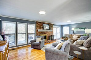 House (4 Bedrooms) | Interior