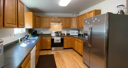 Private 2-acre Retreat w/ MTN Views, Walk to River