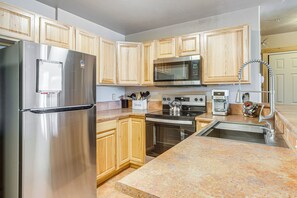 Apartment (2 Bedrooms) | Interior - Condo Near Winter Park Resort + Steps From Shuttle (Fraser)