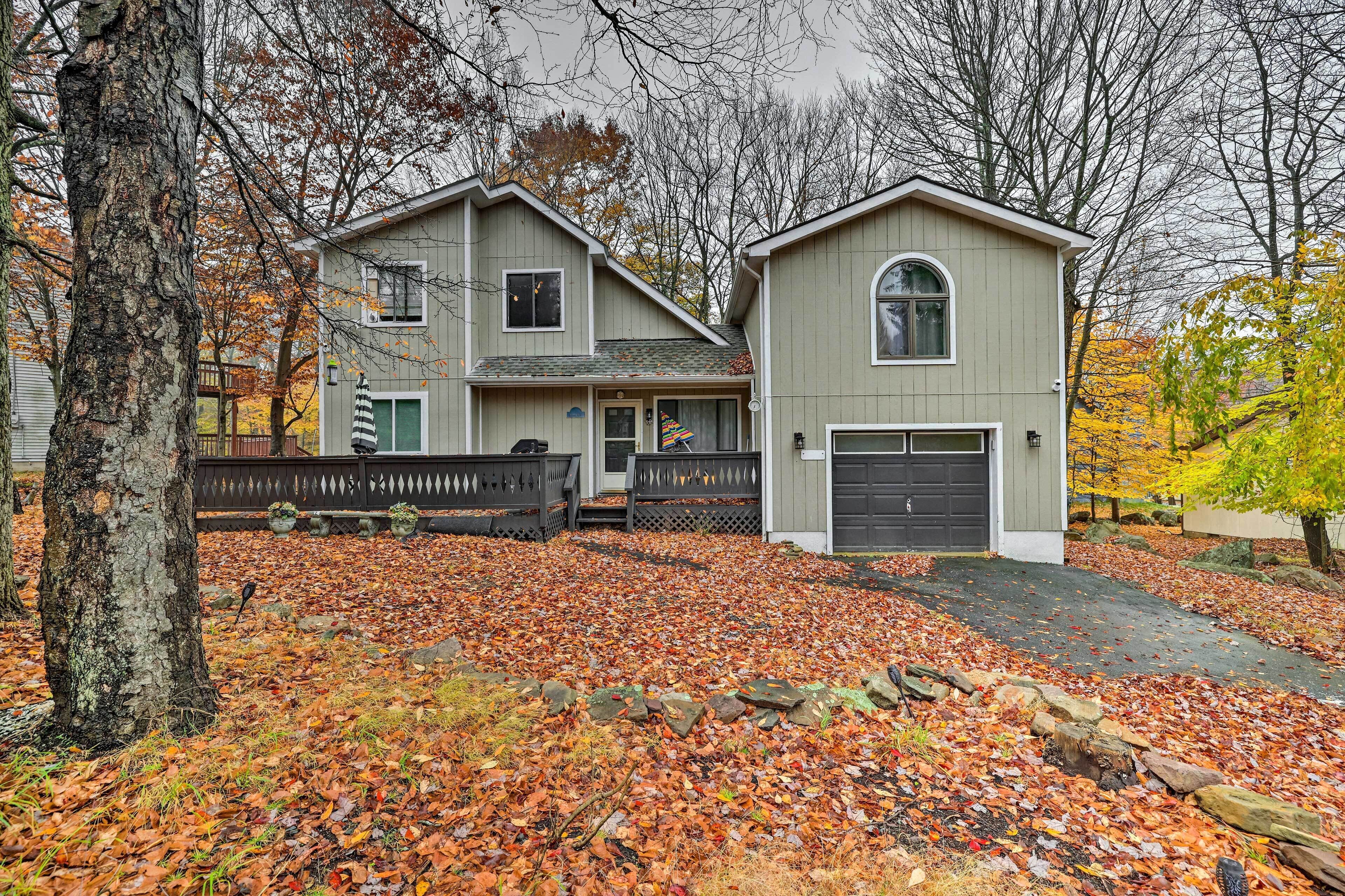 Tobyhanna Family Home w/ Game Room & Fire Pit