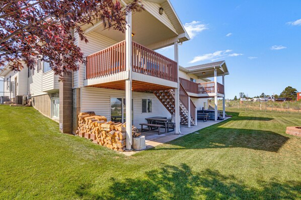 House (6 Bedrooms) | Interior - Scenic Large-group Retreat, 1 Mi to Bryce Canyon! (Bryce Canyon)