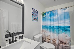 House (3 Bedrooms) | Interior - Pet-friendly PNW Home, 1 Mi to Rockaway Beach (Rockaway Beach)