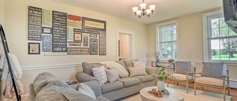 House (3 Bedrooms) | Interior