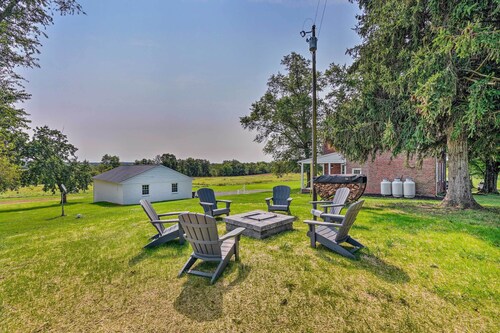Upscale Country Home w/ Fire Pit in Taneytown!