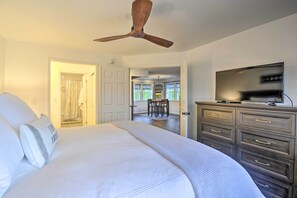 House (1 Bedroom) | Interior - Updated Port Orchard Home, Walk to Waterfront (Port Orchard)