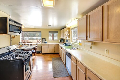 Hike, Bike & Boat: Cabin w/ Dock on Seeley Lake!