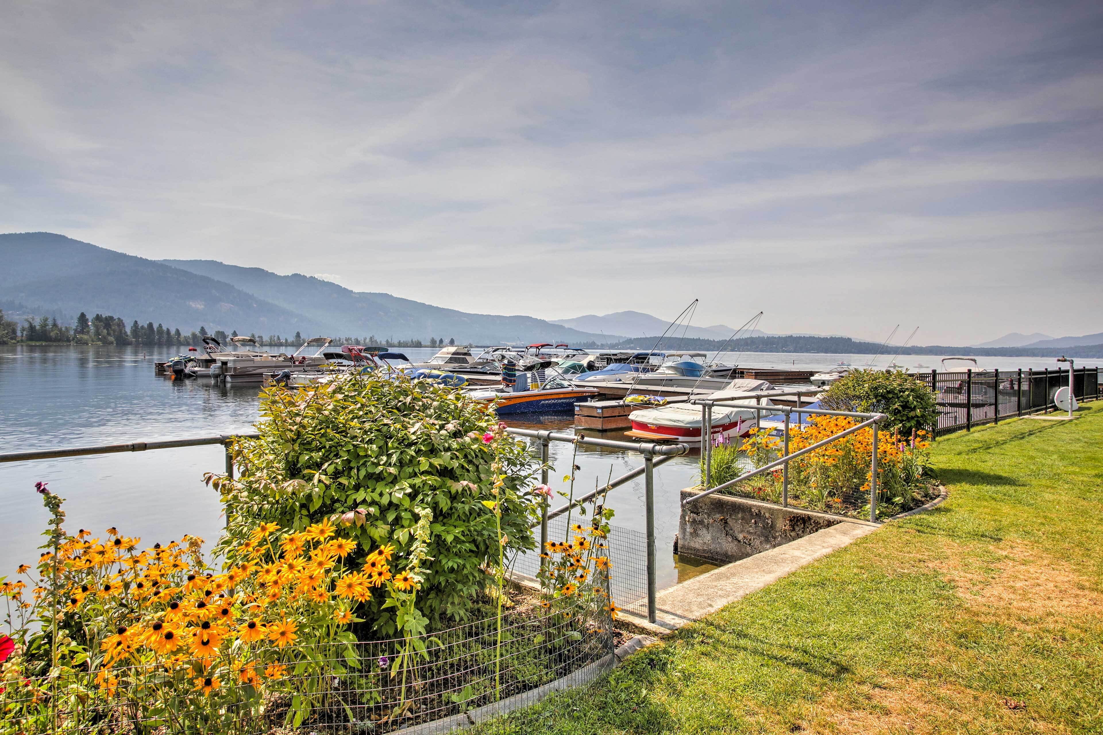 Waterfront Condo 20 Steps From Lake Pend Oreille!